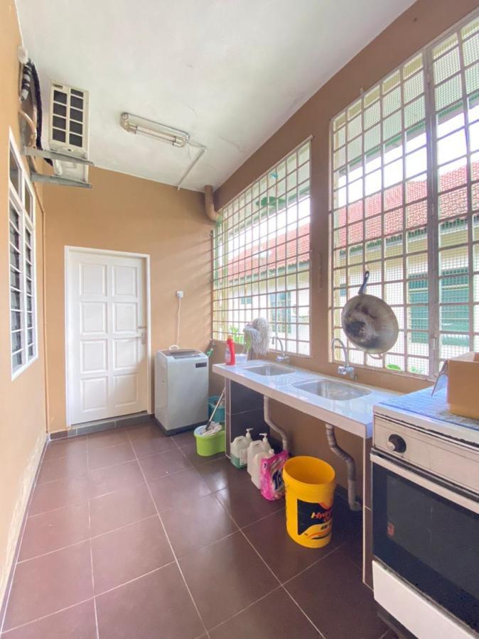 Family Homestay Kuala Terengganu Extérieur photo