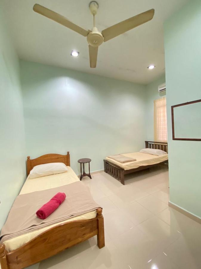 Family Homestay Kuala Terengganu Extérieur photo