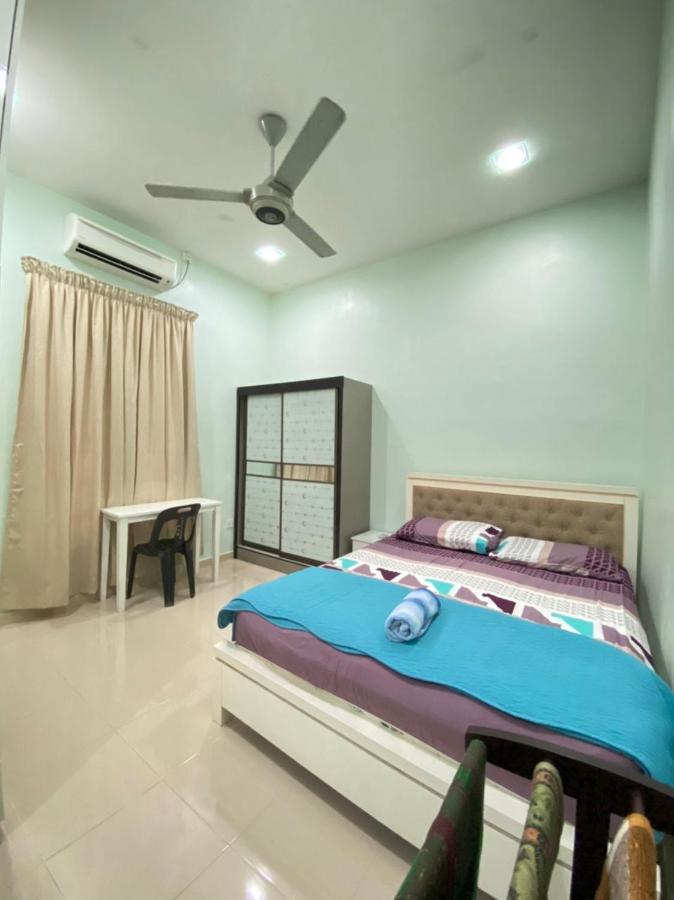 Family Homestay Kuala Terengganu Extérieur photo