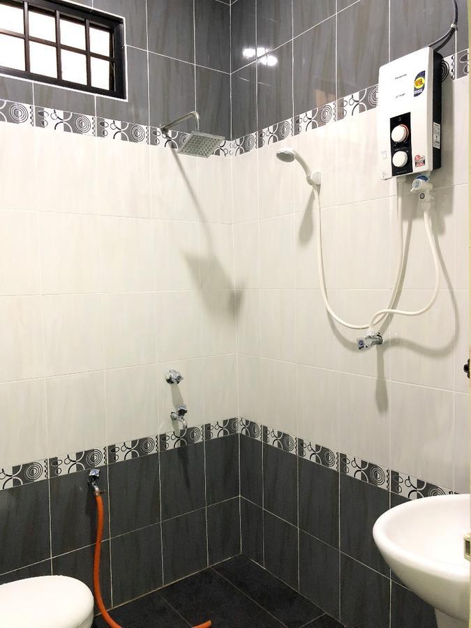 Family Homestay Kuala Terengganu Extérieur photo