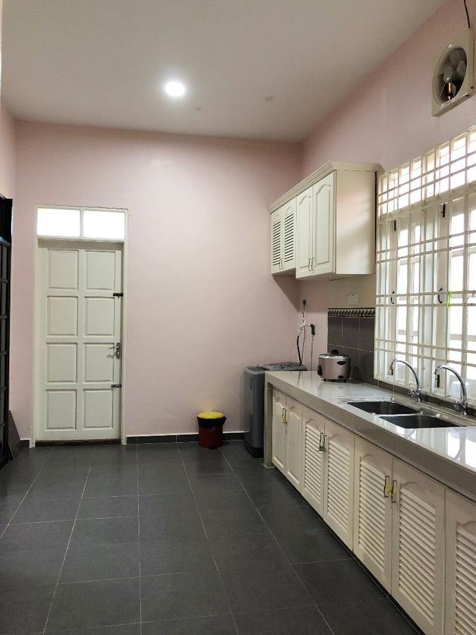 Family Homestay Kuala Terengganu Extérieur photo