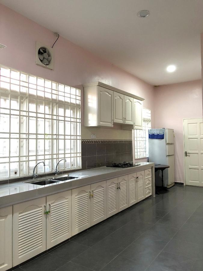 Family Homestay Kuala Terengganu Extérieur photo