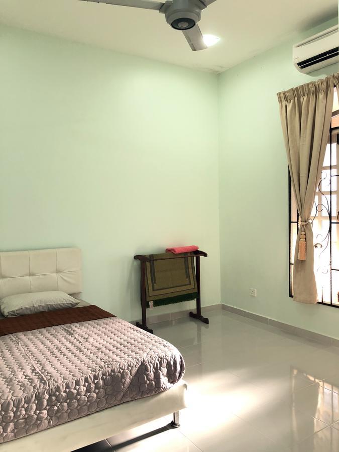Family Homestay Kuala Terengganu Extérieur photo